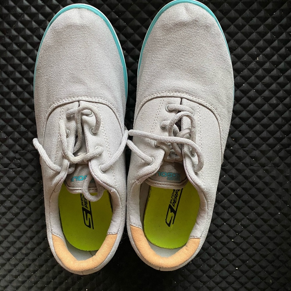 Sketchers Women’s Golf Shoes Size 8